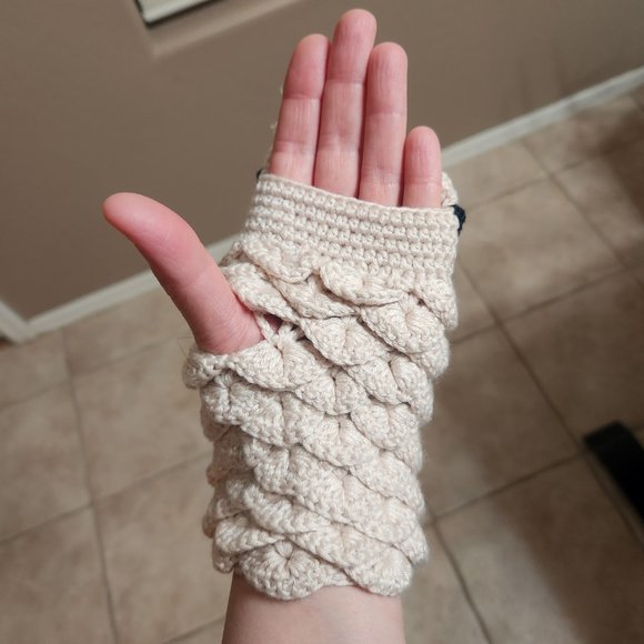 NEW Fingerless Owl Mittens Cute Crochet Knit Kawaii Bird Gloves - Picture 2 of 11